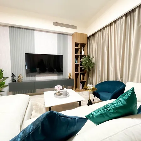 Luxury Burj Royale Apt Balcony Burj Khalifa View Dubai Exterior photo