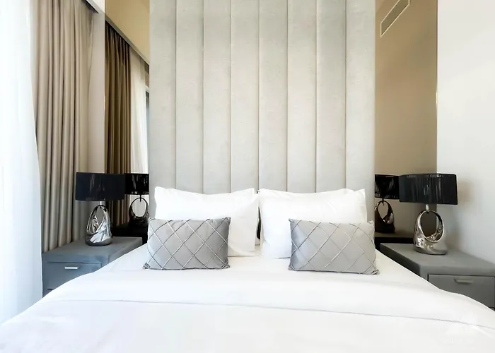 Luxury Burj Royale Apt Balcony Burj Khalifa View